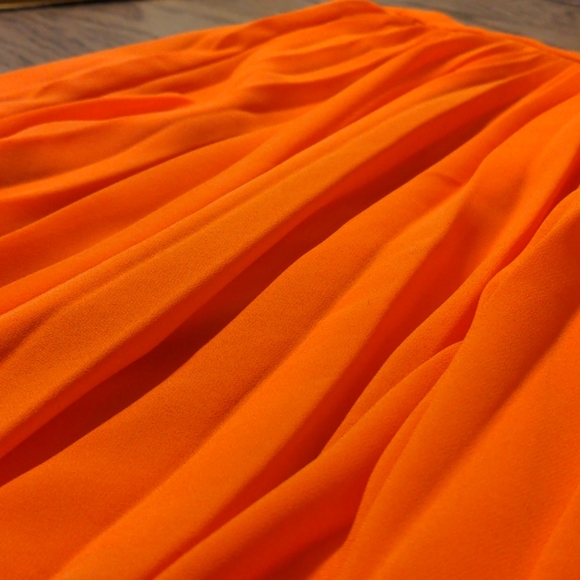 ASOS Orange Pleated Mid Length Skirt - Picture 4 of 4